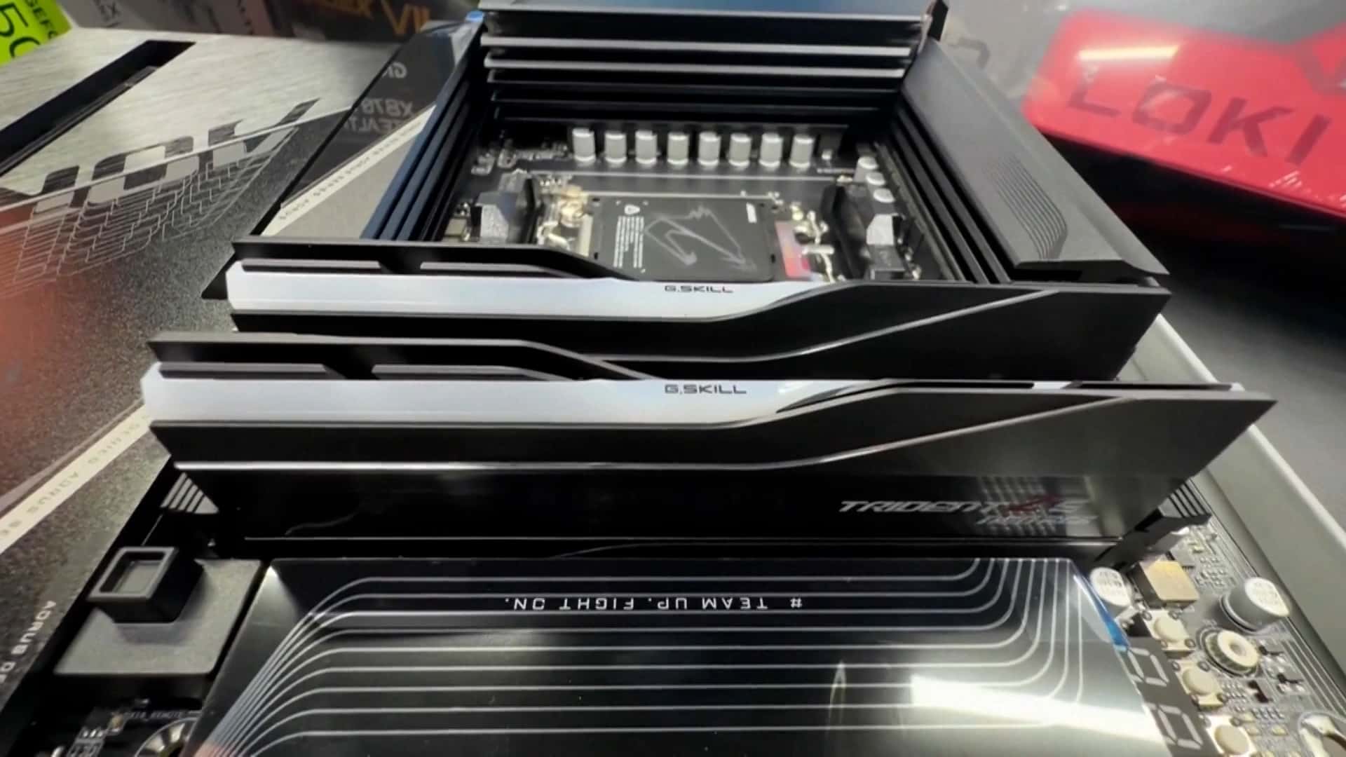 https://jawaaf.com/storage/01KFK0G3B1BT1M4H4RRCBP89EF.jpg